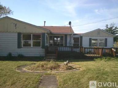 Main picture of 206 S 4th St