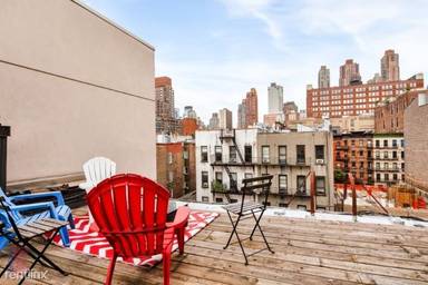 Main picture of 437 W 53rd St
