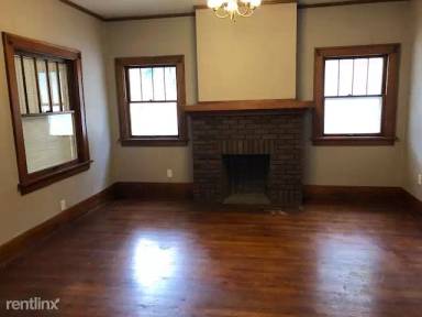 Main picture of 300 Melrose Ct