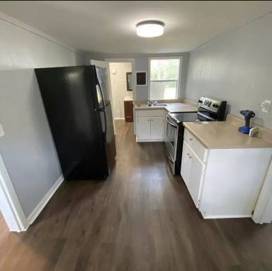 Main picture of 420 Mill Ave