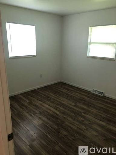 Main picture of 5492 Aspen Ave