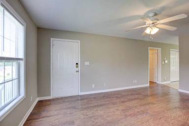 Main picture of 1491 McClardy Rd