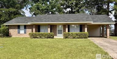 Main picture of 334 Hillside Cir