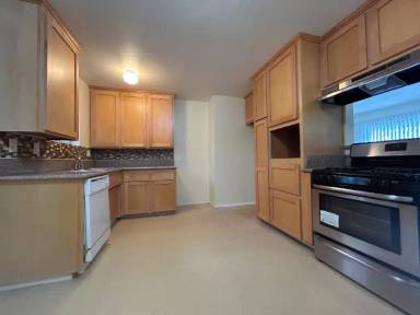 Main picture of 97 E Laurel Ave