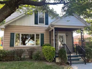 Main picture of 216 Redwood St