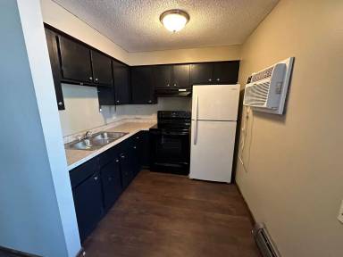 Main picture of 795 6th St E