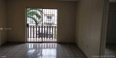 Main picture of 4725 NW 7th St