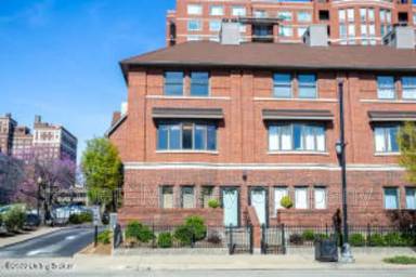 Main picture of 644 S 2nd St