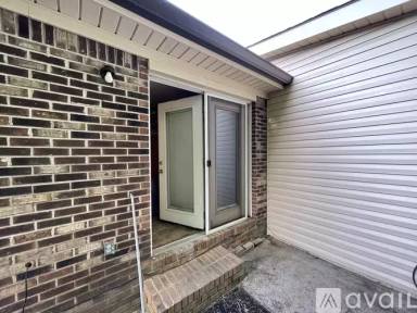 Main picture of 723 Village Green Dr NW