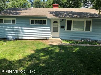 Main picture of 7208 E 108th St