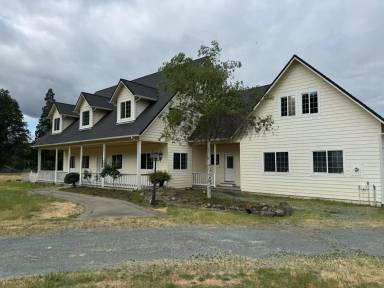 Main picture of 2275 Galice Rd