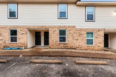 Main picture of 609 S 5th St