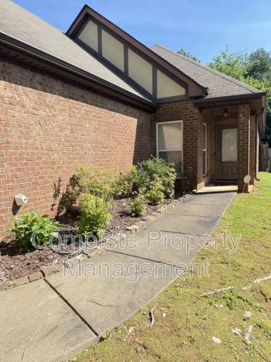 Main picture of 109 Oxmoor Place Cir