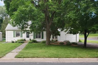 Main picture of 425 Adams Ave