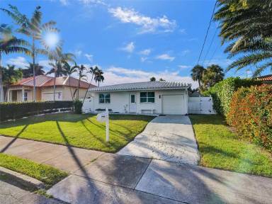 Main picture of 1216 Guava Isle