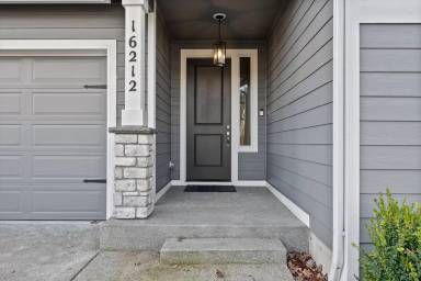 Main picture of 16212 8th Ave E