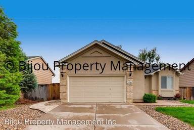 Main picture of 1086 Clogger Ln