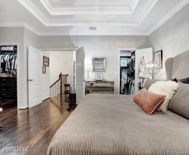 Main picture of 105 E Prive Cir