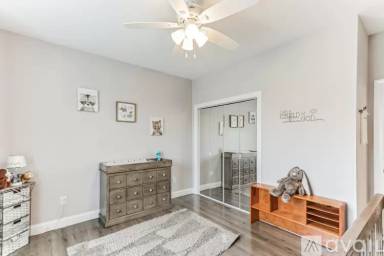 Main picture of 4347 Wiltshire St