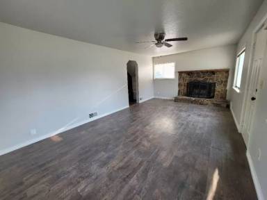 Main picture of 549 15th St