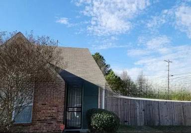 Main picture of 1541 Estacada Way