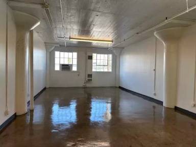 Main picture of 1330 Factory Place Apartments