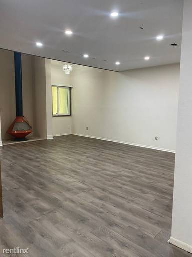 Main picture of 254 Balfour Dr
