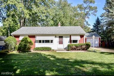 Main picture of 3185 Dwight St