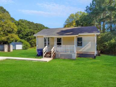 Main picture of 1102 E Georgia Rd