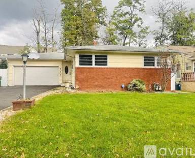 Main picture of 213 Douglas Rd