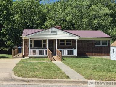 Main picture of 119 Martin Ave