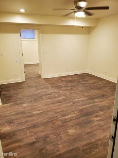 Main picture of 4506 N Sheridan Rd
