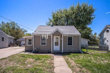 Main picture of 37 Martinview Rd