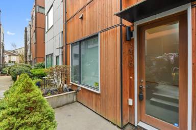 Main picture of 3806 California Ave SW