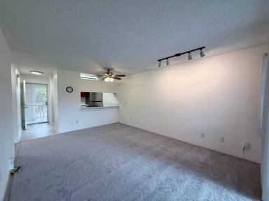 Main picture of 94-219 Paioa Pl