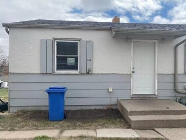 Main picture of 415 E Saint Patrick St