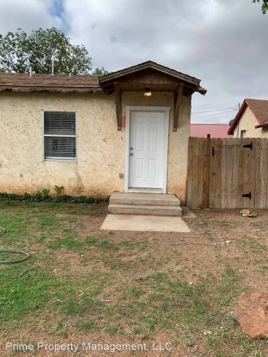 Main picture of 519 W 11th St