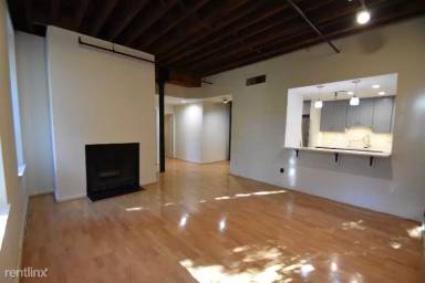 Main picture of 209 N 4th St