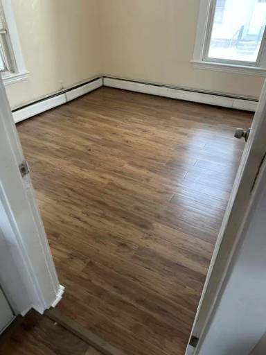Main picture of 8 Arch Ave