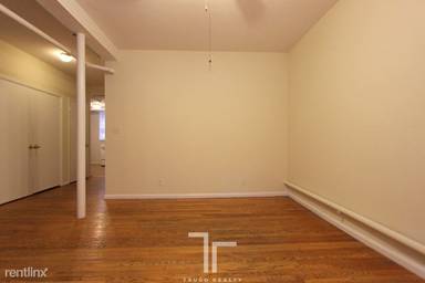 Main picture of 3933 N Janssen Ave