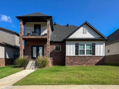 Main picture of 2021-85 N Penelope Ln