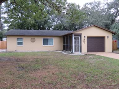 Main picture of 2399 Giovanni Ave