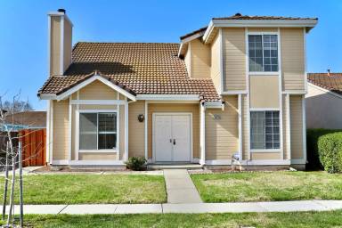 Main picture of 34129 Frederick Ln