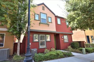 Main picture of 845 Bronze Ln