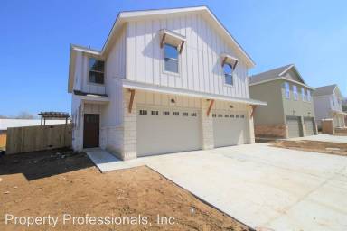 Main picture of Rosewood Village