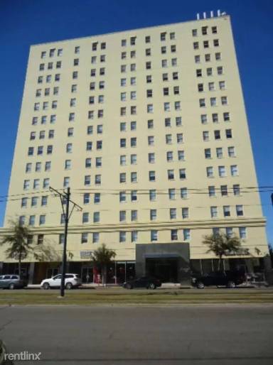 Main picture of 1205 St Charles Condominium