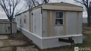 Main picture of 42 Easy Breeze Trailer Park