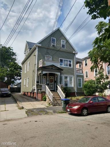 Main picture of 133 Penn St