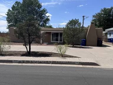 Main picture of 2613 San Pablo St NE