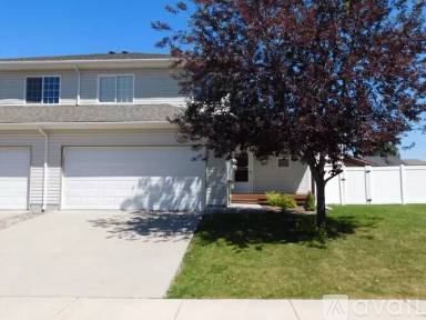 Main picture of 29 Stratford Dr